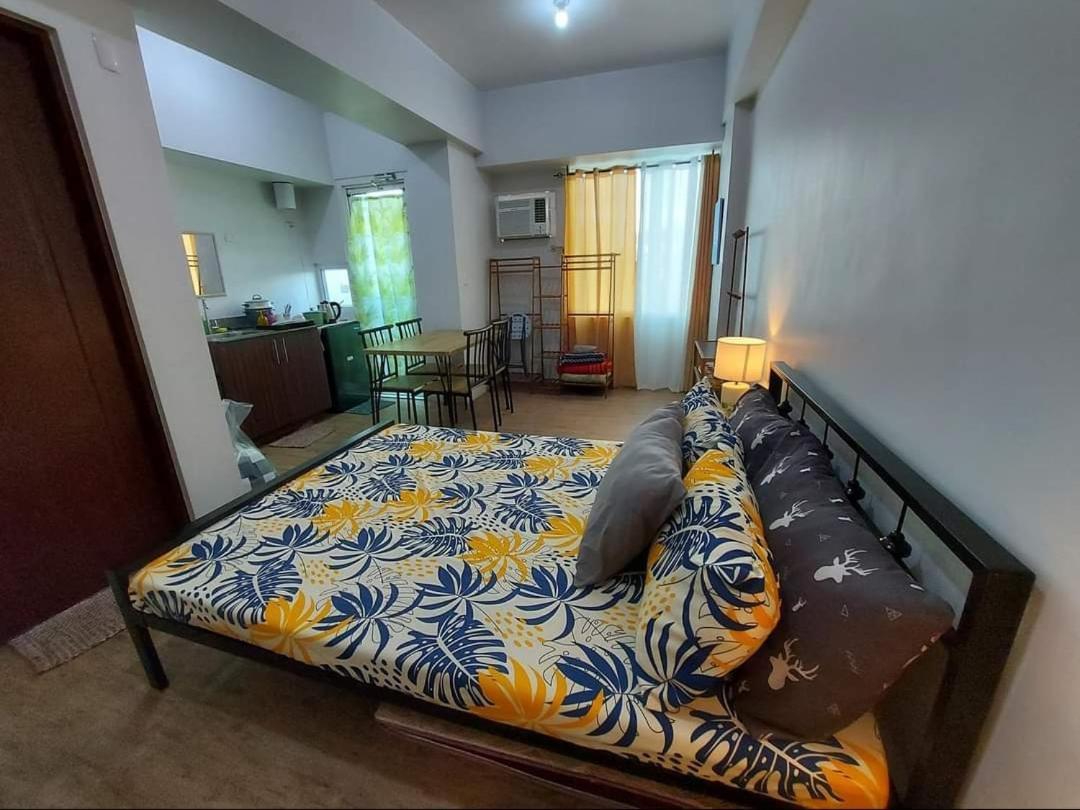 Alabang Affordable Condominium Manila Bagian luar foto
