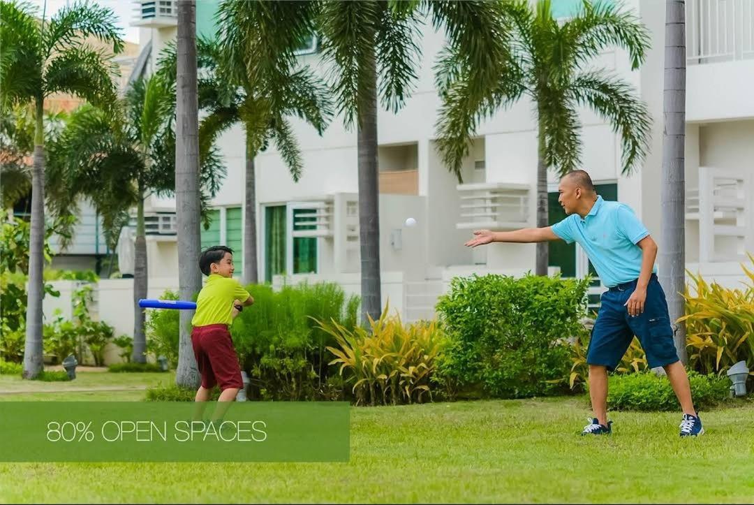 Alabang Affordable Condominium Manila Bagian luar foto